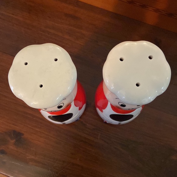 Vintage Salt and Pepper shakers - Picture 2 of 5